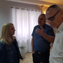 IMG 20220514 171044035 BURST000 COVER TOP